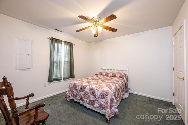 1687 Golden Cedar Lane, Newton, NC 28658