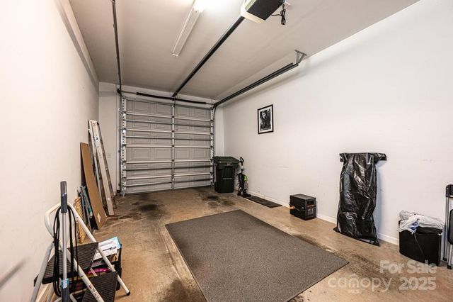 1687 Golden Cedar Lane, Newton, NC 28658