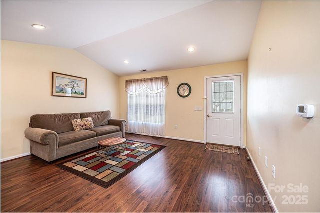 1687 Golden Cedar Lane, Newton, NC 28658