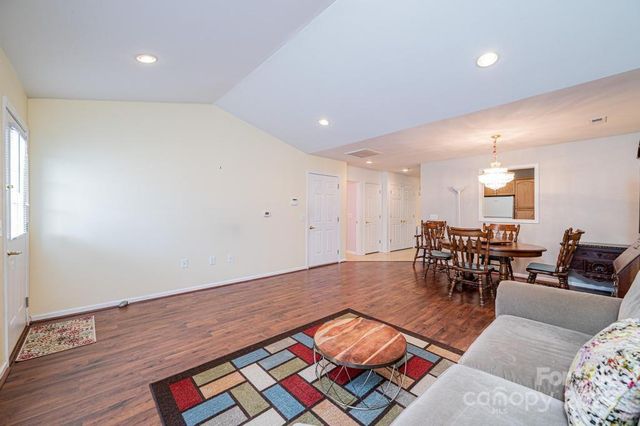 1687 Golden Cedar Lane, Newton, NC 28658