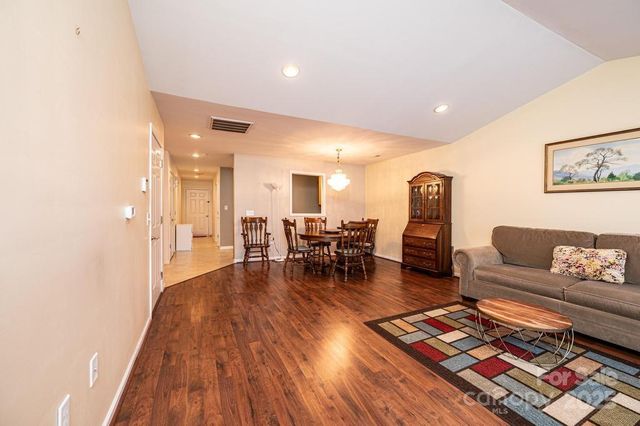 1687 Golden Cedar Lane, Newton, NC 28658