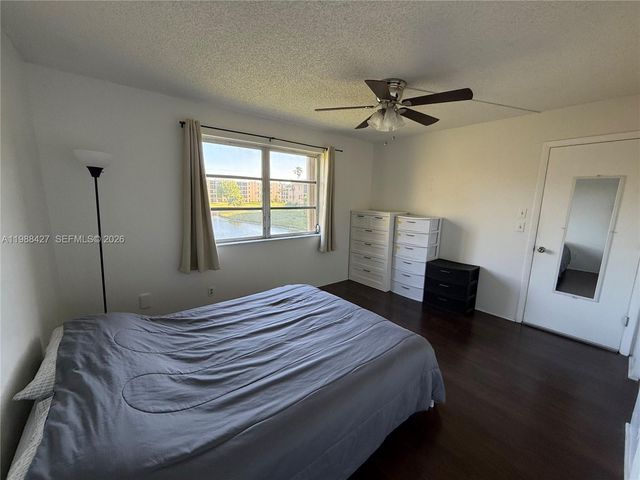 7900 NW 50th St 205, Lauderhill, FL 33351