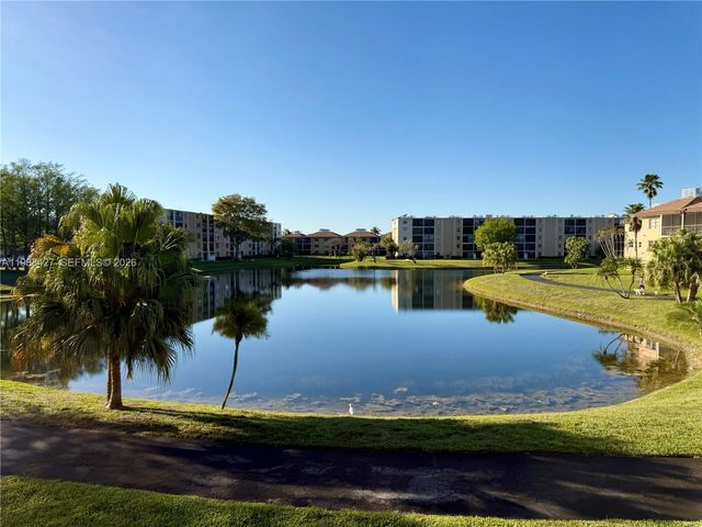 7900 NW 50th St 205, Lauderhill, FL 33351