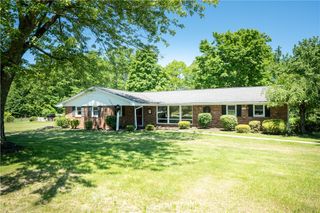 126 Lapeer Drive, South Beaver Twp, PA 15010