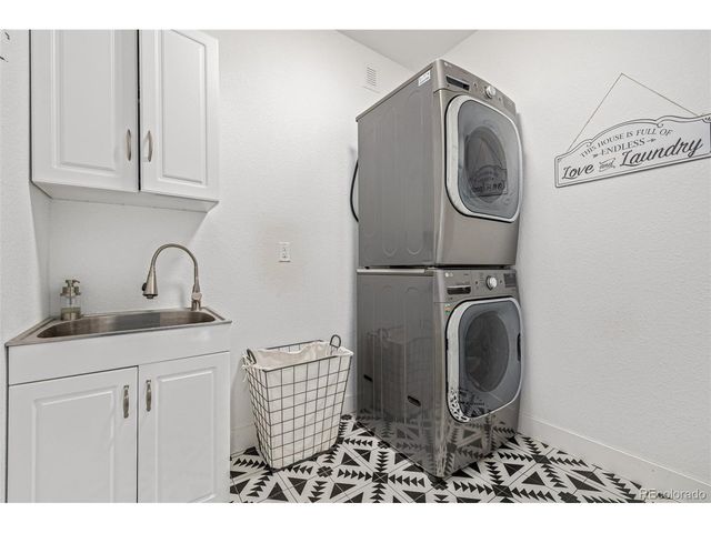 663 Brookside Dr, Bailey, CO 80421