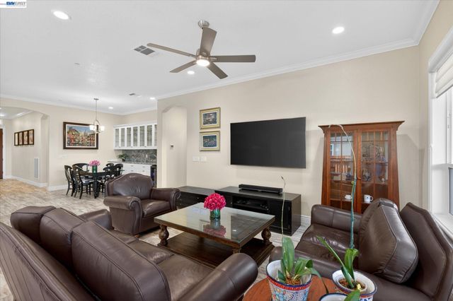 1601 Chianti Ln, Brentwood, CA 94513