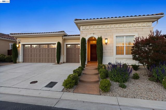 1601 Chianti Ln, Brentwood, CA 94513