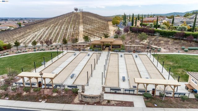 1601 Chianti Ln, Brentwood, CA 94513