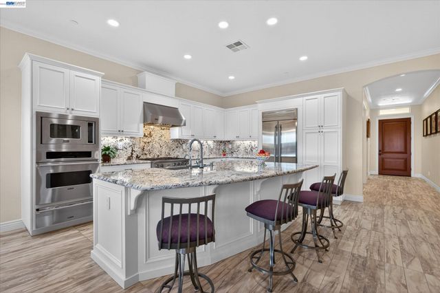 1601 Chianti Ln, Brentwood, CA 94513