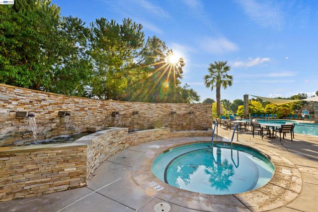 1601 Chianti Ln, Brentwood, CA 94513