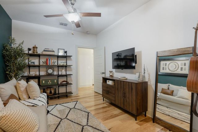 2003 Hermia ST 57, Austin, TX 78741
