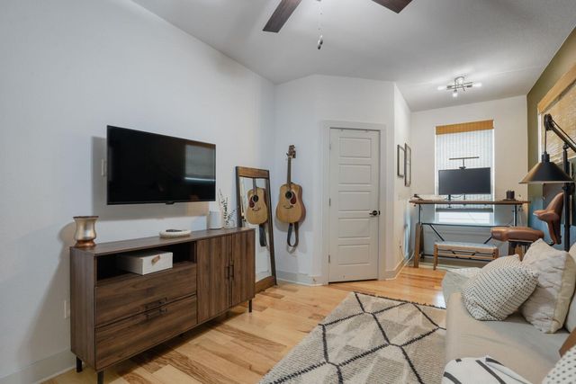 2003 Hermia ST 57, Austin, TX 78741