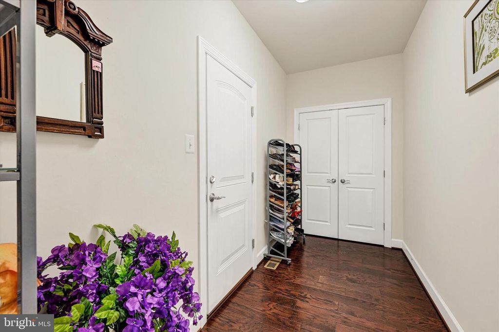 Image 10 of property listing at 2788 CHEEKWOOD CIR, Ellicott City, MD 21042