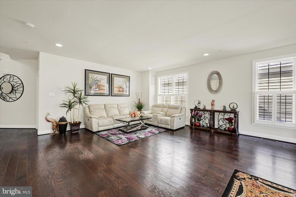 Image 13 of property listing at 2788 CHEEKWOOD CIR, Ellicott City, MD 21042