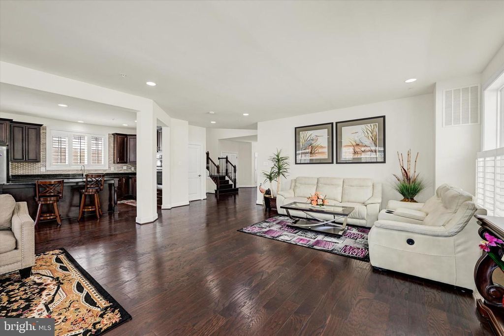 Image 14 of property listing at 2788 CHEEKWOOD CIR, Ellicott City, MD 21042