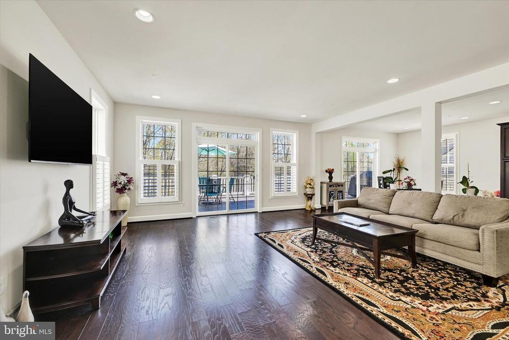 Image 15 of property listing at 2788 CHEEKWOOD CIR, Ellicott City, MD 21042