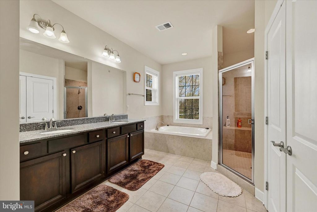 Image 40 of property listing at 2788 CHEEKWOOD CIR, Ellicott City, MD 21042