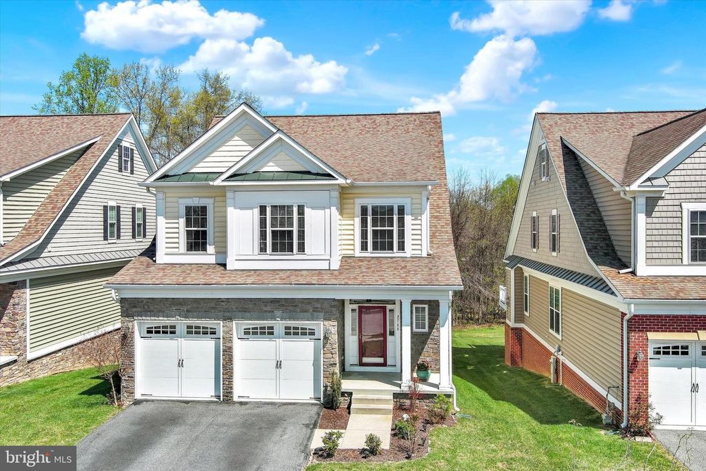 Image 5 of property listing at 2788 CHEEKWOOD CIR, Ellicott City, MD 21042