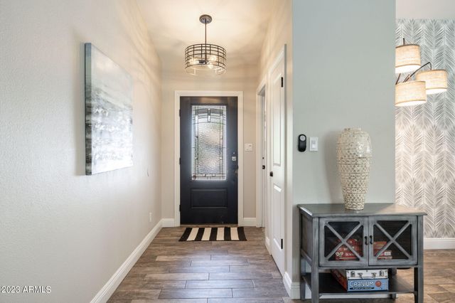 6325 E CAROLINA Drive, Scottsdale, AZ 85254