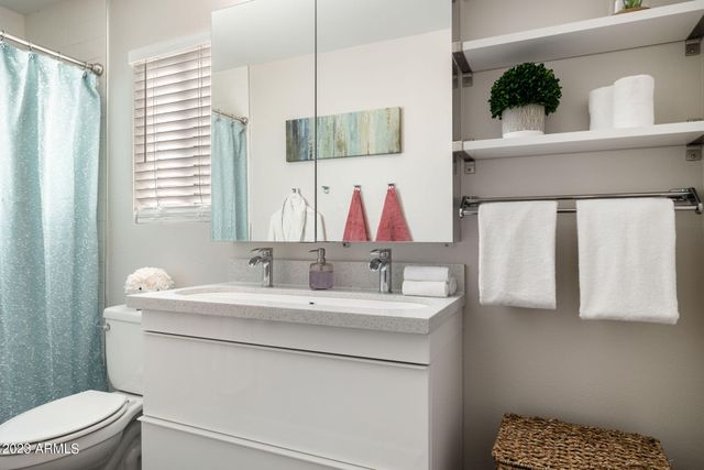 6325 E CAROLINA Drive, Scottsdale, AZ 85254