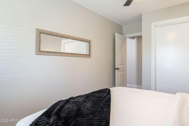 6325 E CAROLINA Drive, Scottsdale, AZ 85254