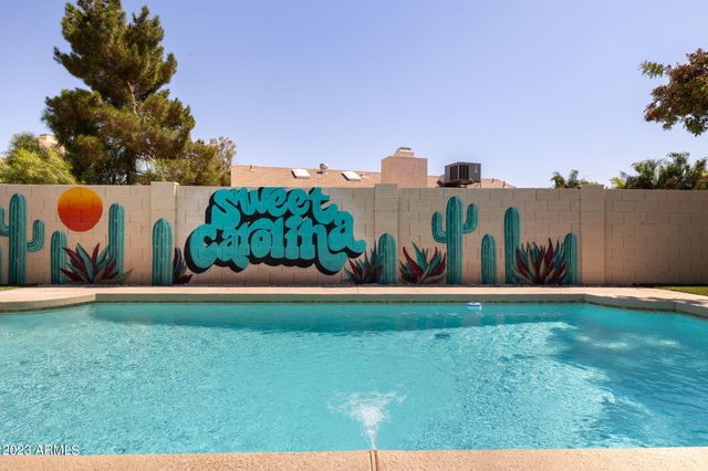 6325 E CAROLINA Drive, Scottsdale, AZ 85254