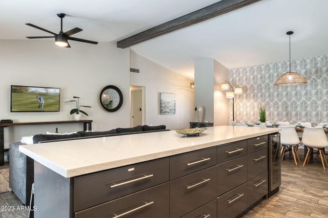 6325 E CAROLINA Drive, Scottsdale, AZ 85254