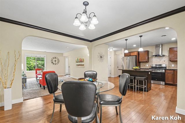4521 Burton Forest Court, Grand Rapids, MI 49546