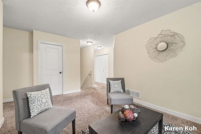 4521 Burton Forest Court, Grand Rapids, MI 49546