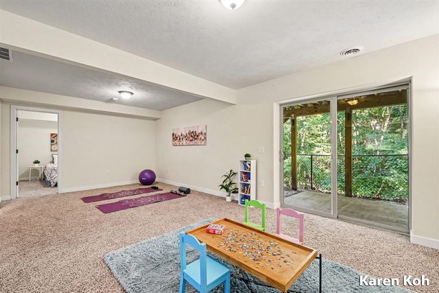 4521 Burton Forest Court, Grand Rapids, MI 49546