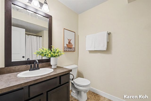 4521 Burton Forest Court, Grand Rapids, MI 49546