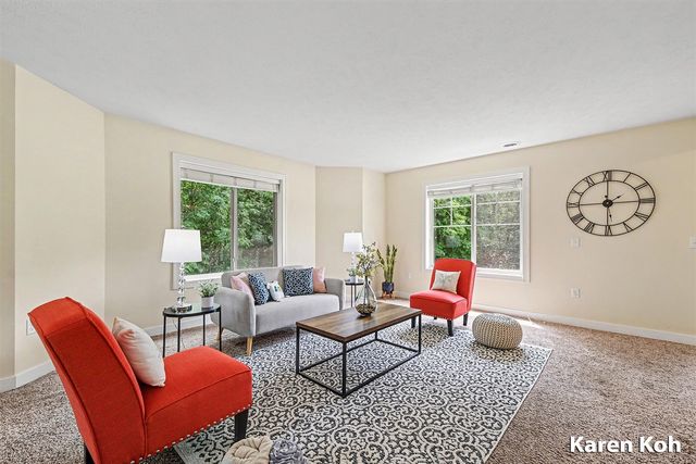 4521 Burton Forest Court, Grand Rapids, MI 49546