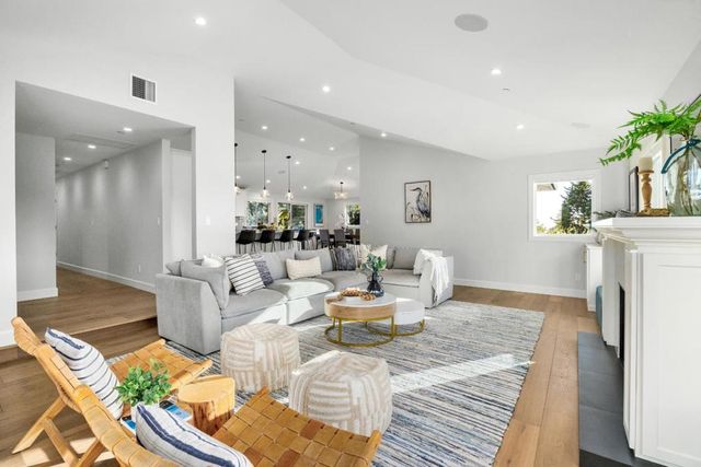 124 Lagunitas Court, Aptos, CA 95003