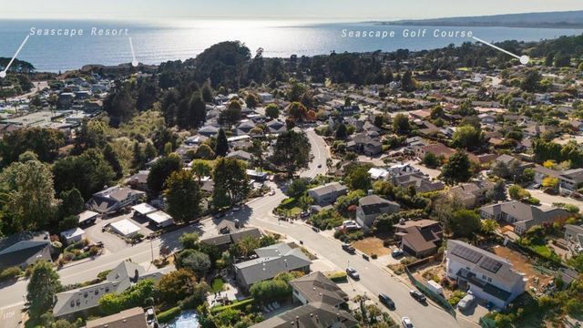 124 Lagunitas Court, Aptos, CA 95003