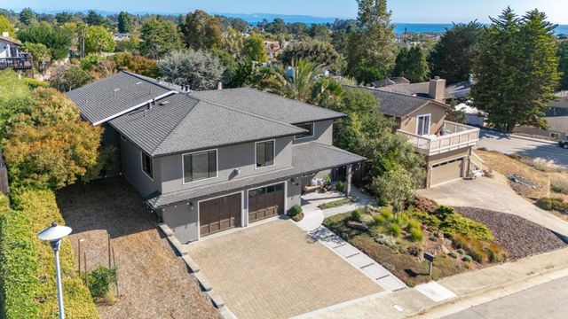 124 Lagunitas Court, Aptos, CA 95003