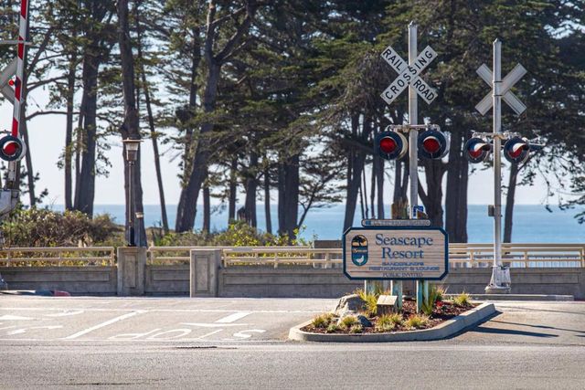 124 Lagunitas Court, Aptos, CA 95003