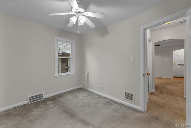 1133 Mill Street, Lincoln Park, MI 48146