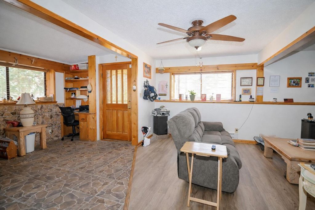 Image 7 of property listing at 112 Silva Avenue, Las Vegas, NM 87701