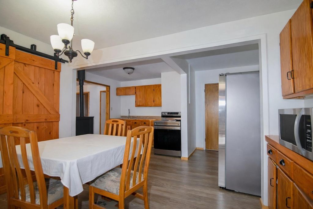 Image 9 of property listing at 112 Silva Avenue, Las Vegas, NM 87701