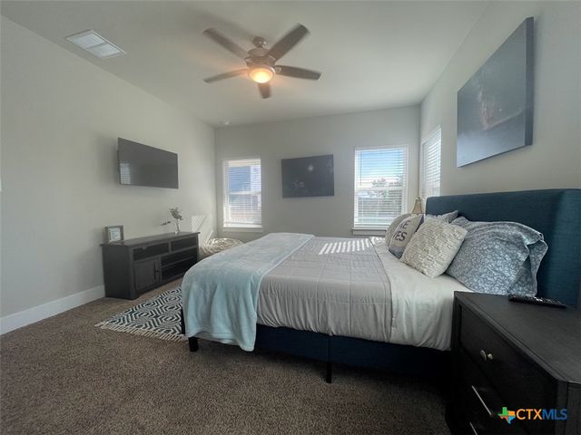 1220 Diamondhead Drive, Canyon Lake, TX 78133