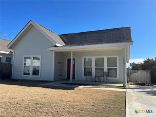 1220 Diamondhead Drive, Canyon Lake, TX 78133