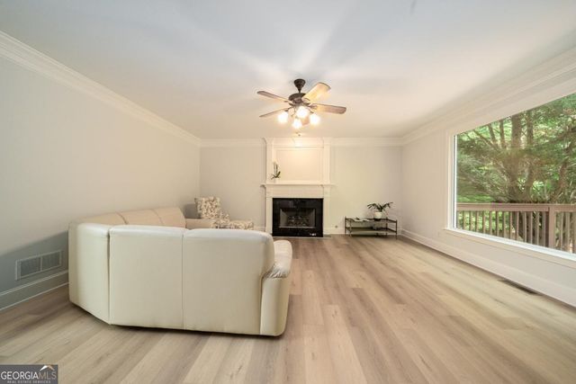 7450 Glenmaura Way, Suwanee, GA 30024