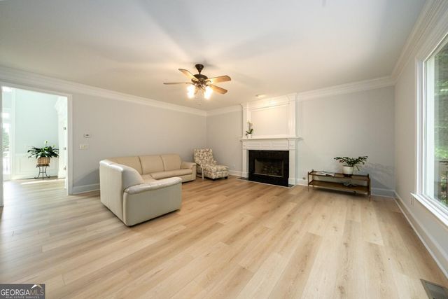 7450 Glenmaura Way, Suwanee, GA 30024