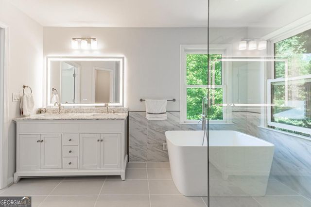 7450 Glenmaura Way, Suwanee, GA 30024