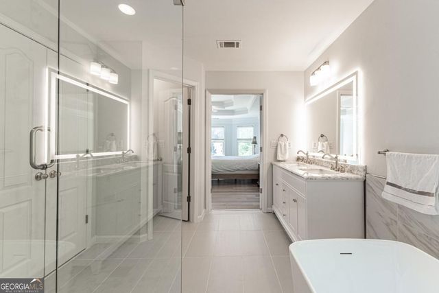 7450 Glenmaura Way, Suwanee, GA 30024