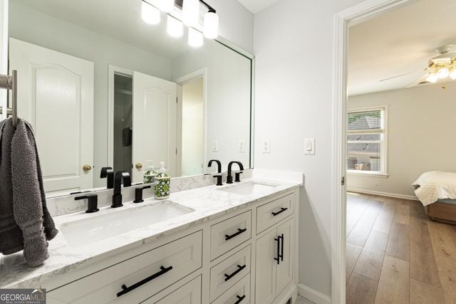 7450 Glenmaura Way, Suwanee, GA 30024