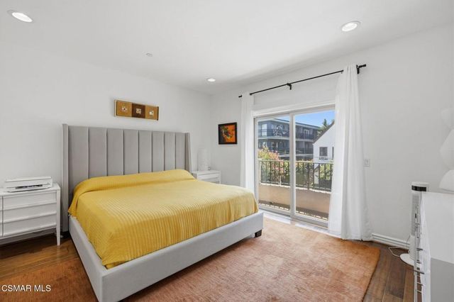 1410 N Curson Avenue 202, West Hollywood, CA 90046