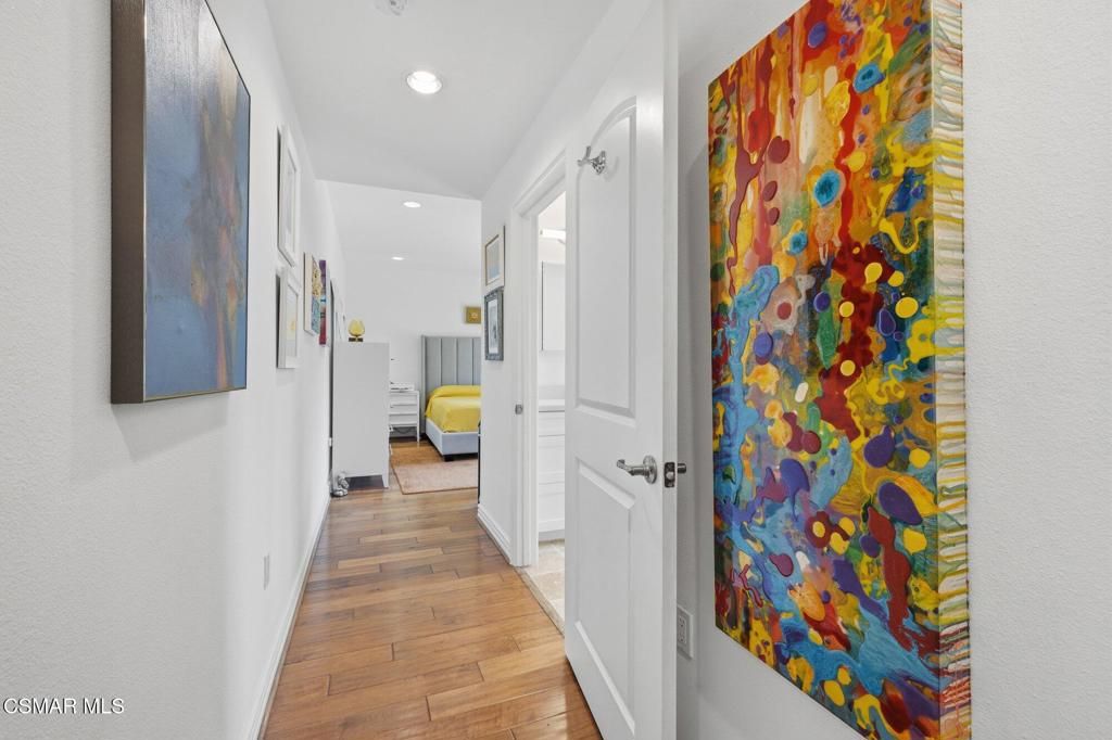 Image 16 of property listing at 1410 N Curson Avenue 202, Los Angeles, CA 90046