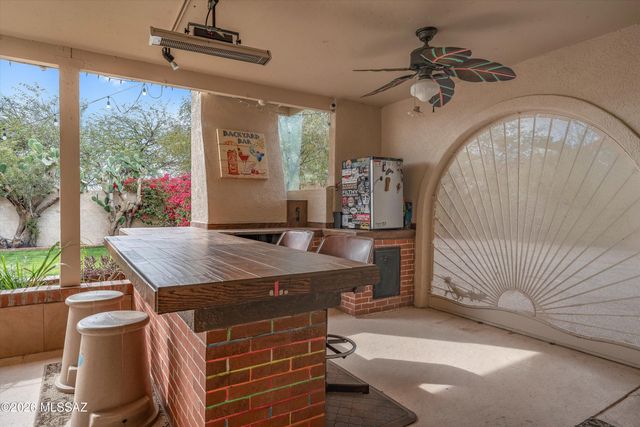 7855 N Northern Avenue, Tucson, AZ 85704