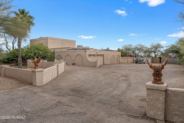 7855 N Northern Avenue, Tucson, AZ 85704